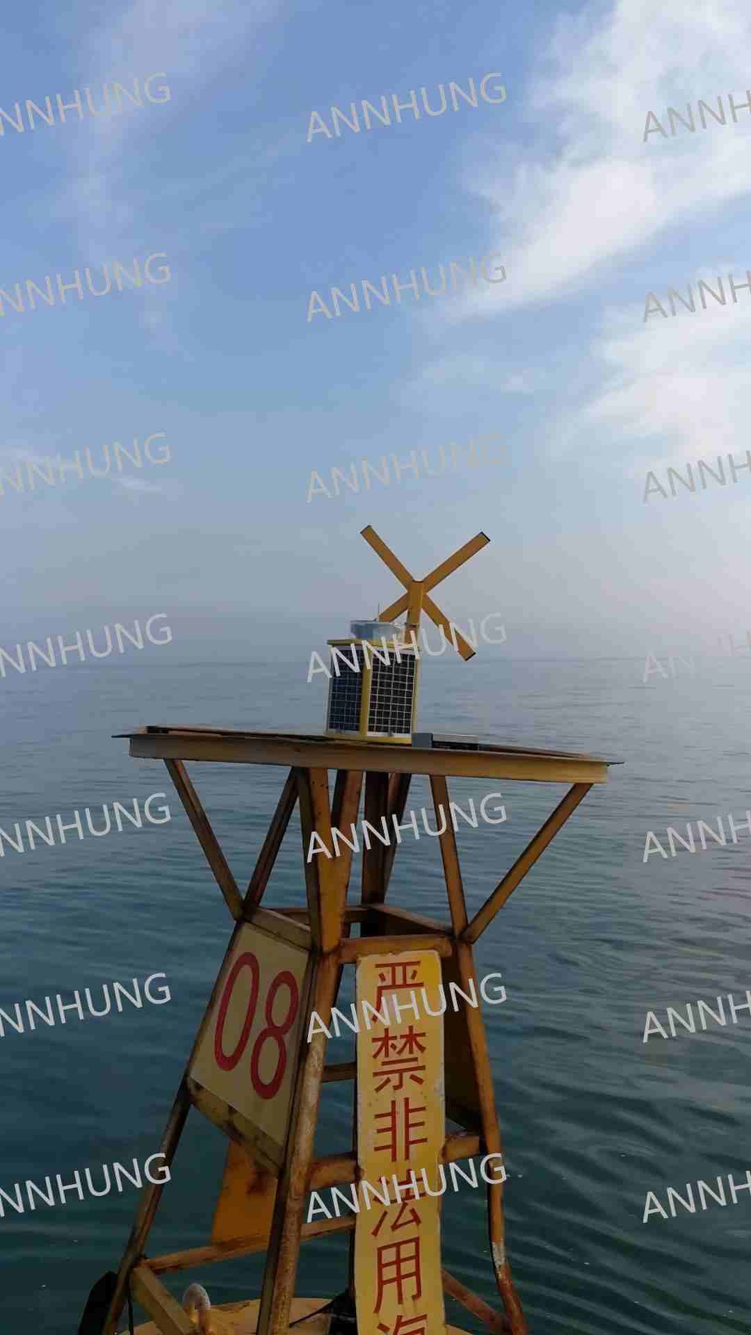 সম্পর্কে সর্বশেষ কোম্পানী কেস Project Case Display of AH-ML-S7 LED Solar Powered Marine Lantern on Offshore Navigation Buoy 