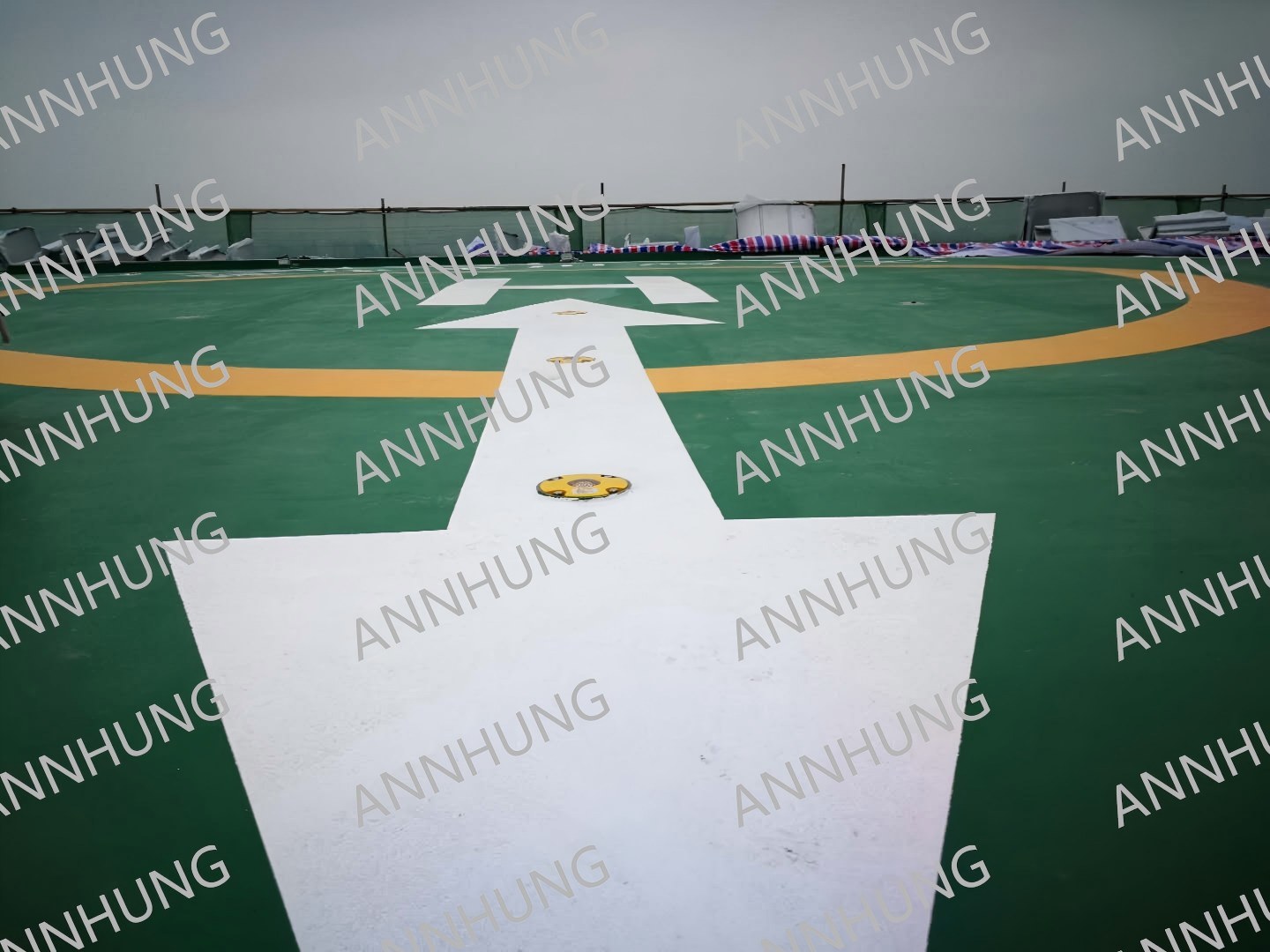 সম্পর্কে সর্বশেষ কোম্পানী কেস Building Rooftop Helipad Case Study: AH-HP-I Serial LED Heliport Inset Light
